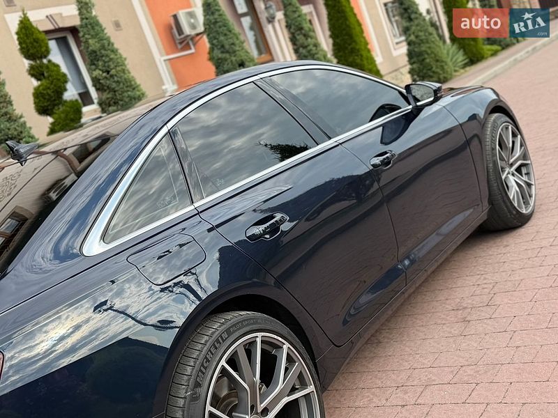Седан Audi A6 2020 в Стрые
