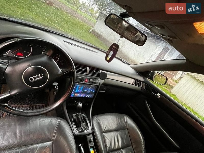 Седан Audi A6 2002 в Млинове