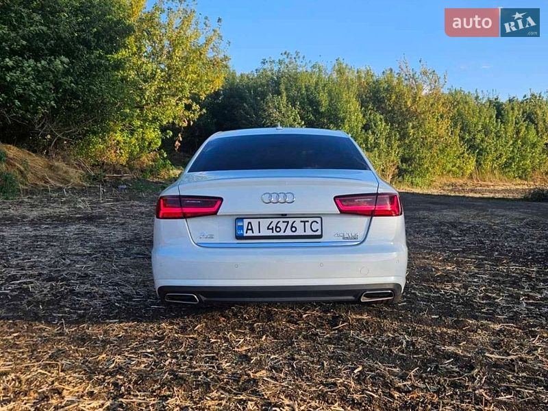 Седан Audi A6 2015 в Киеве