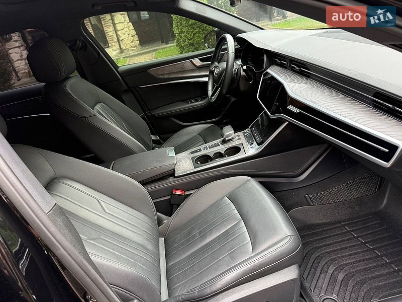 Седан Audi A6 2023 в Львові