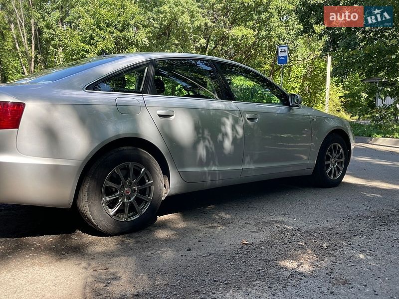 Седан Audi A6 2004 в Харькове
