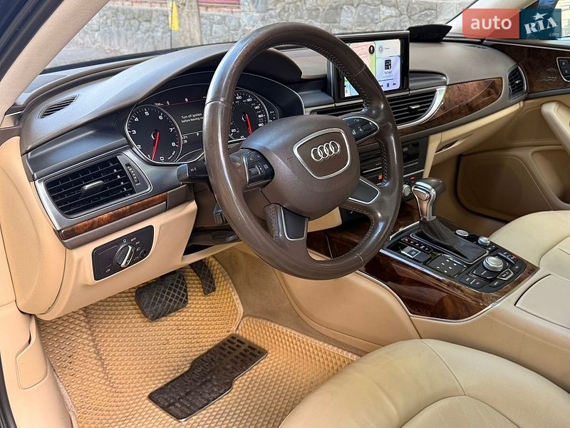 Седан Audi A6 2014 в Киеве