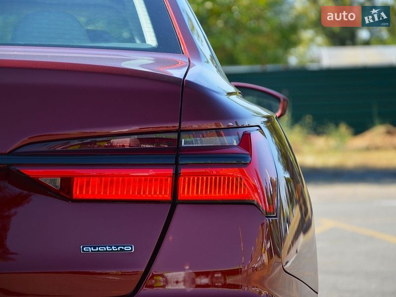 Седан Audi A6 2024 в Киеве