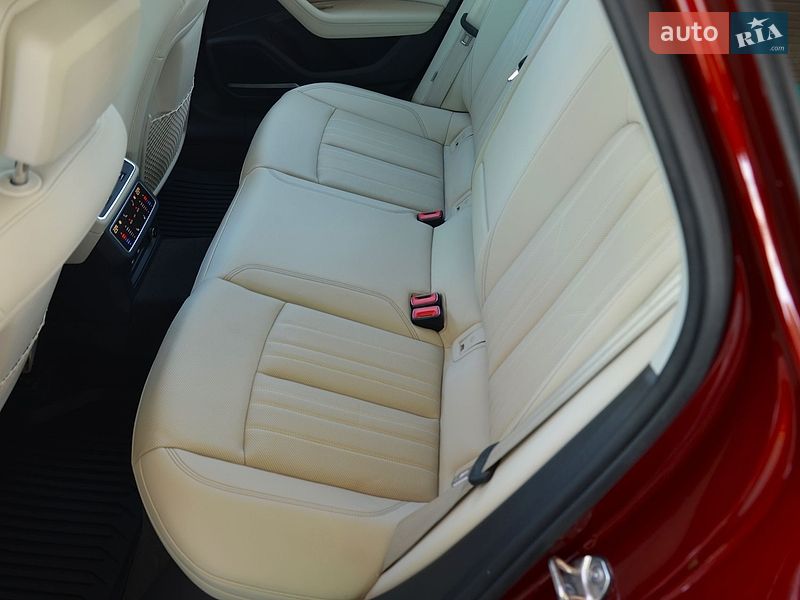 Седан Audi A6 2024 в Киеве