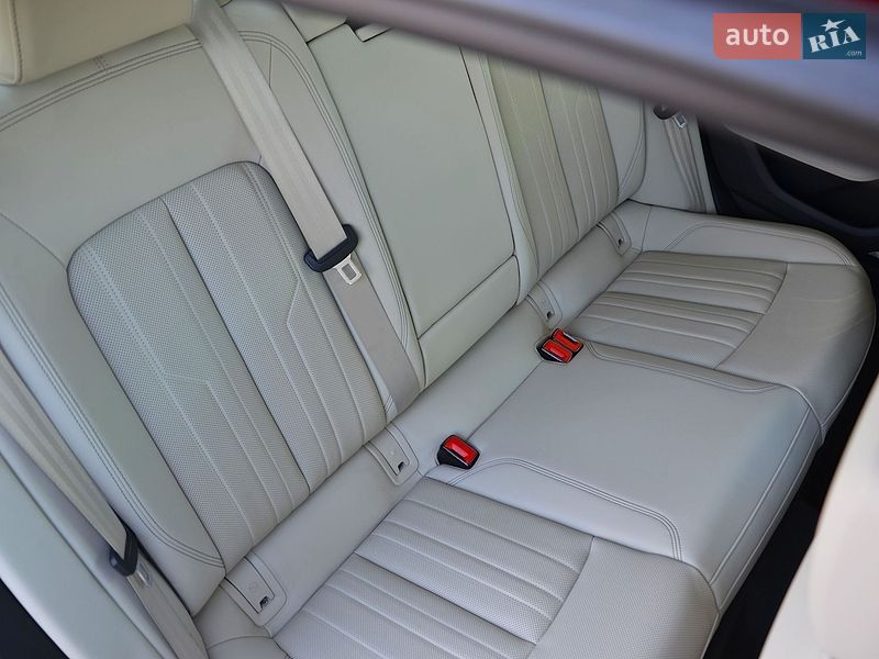 Седан Audi A6 2024 в Киеве