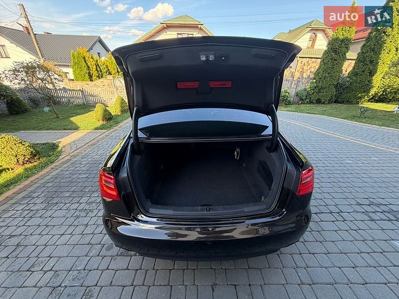 Седан Audi A6 2012 в Новояворівську