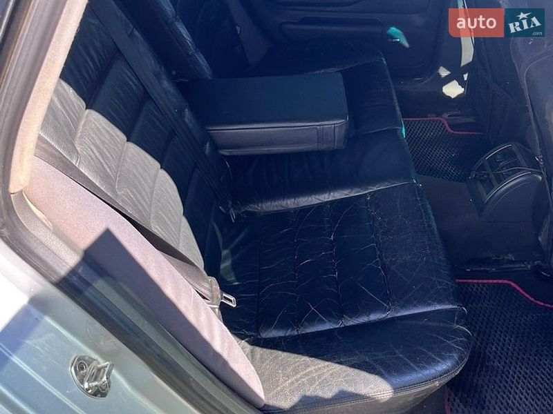 Универсал Audi A6 1999 в Вараше
