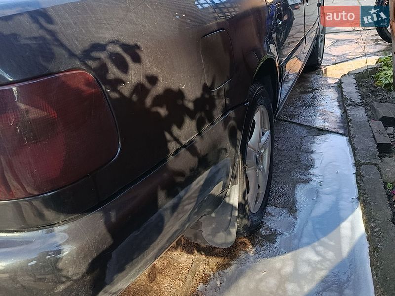 Седан Audi A6 1995 в Овруче