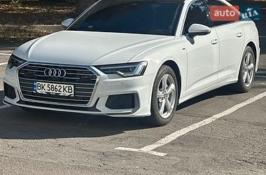 Седан Audi A6 2019 в Ровно