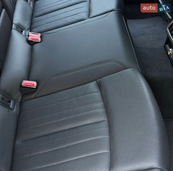 Седан Audi A6 2019 в Ровно