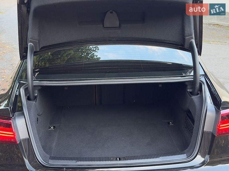 Седан Audi A6 2015 в Звягелі