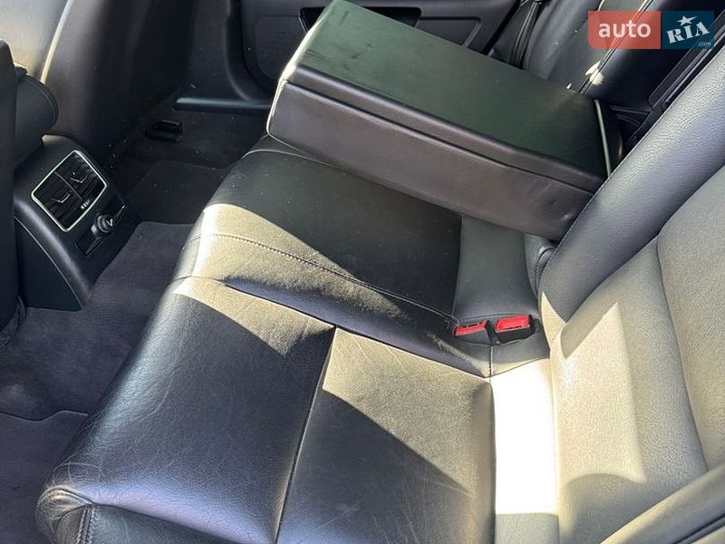 Універсал Audi A6 2011 в Южноукраїнську