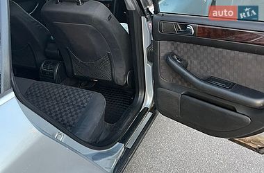 Седан Audi A6 1999 в Каневі