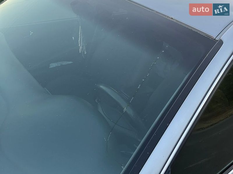 Седан Audi A6 1999 в Каневі