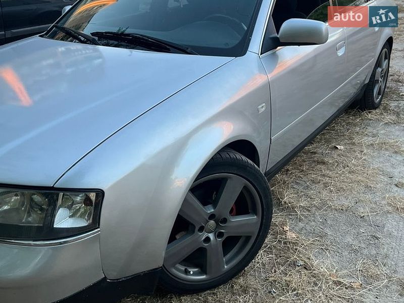 Седан Audi A6 1999 в Каневі