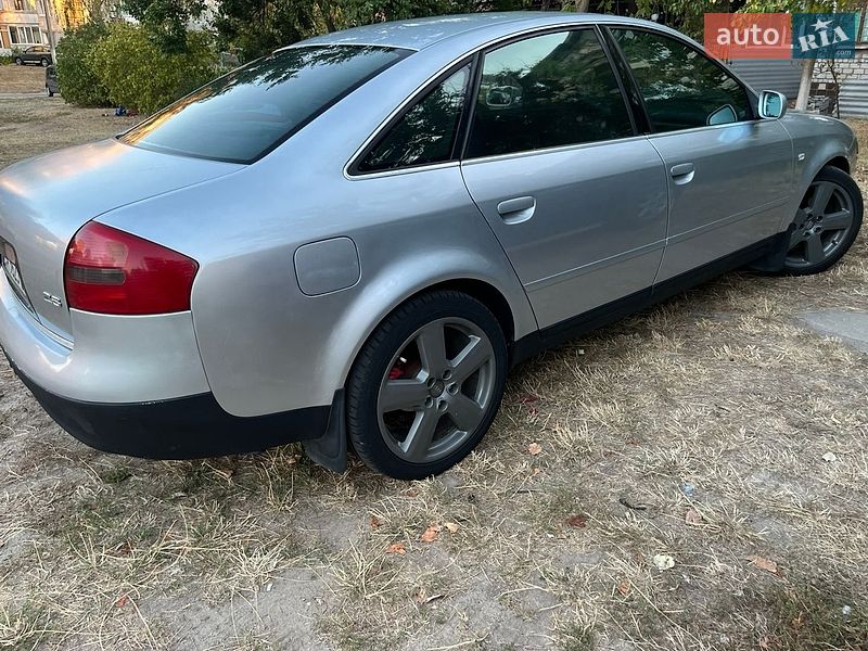 Седан Audi A6 1999 в Каневі