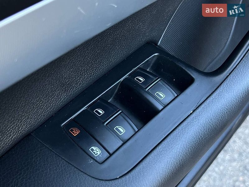 Седан Audi A6 2004 в Киеве