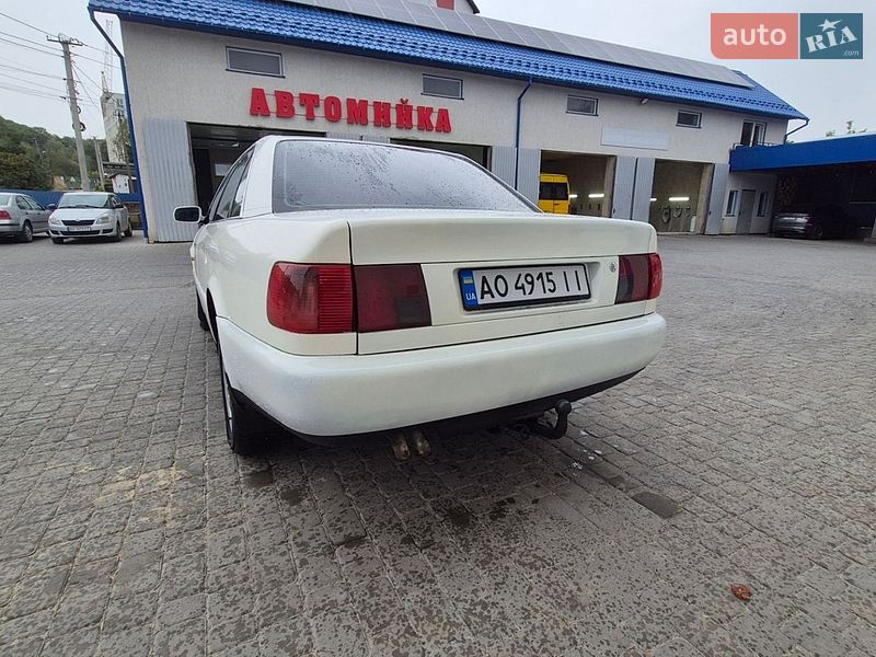 Седан Audi A6 1995 в Кременці