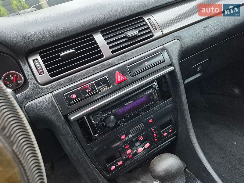 Седан Audi A6 2001 в Черновцах