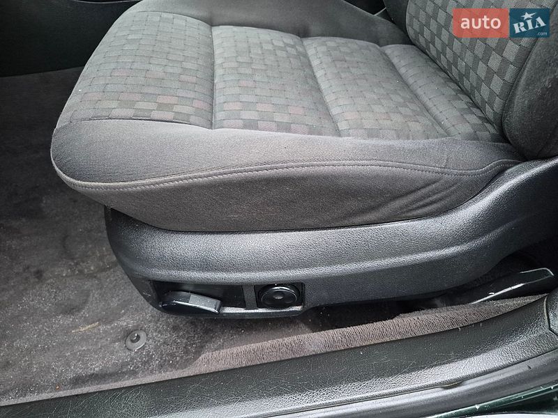 Седан Audi A6 2001 в Черновцах