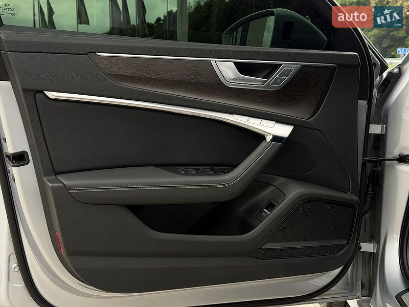 Седан Audi A6 2020 в Львові