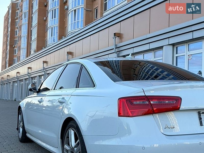 Седан Audi A6 2014 в Харькове
