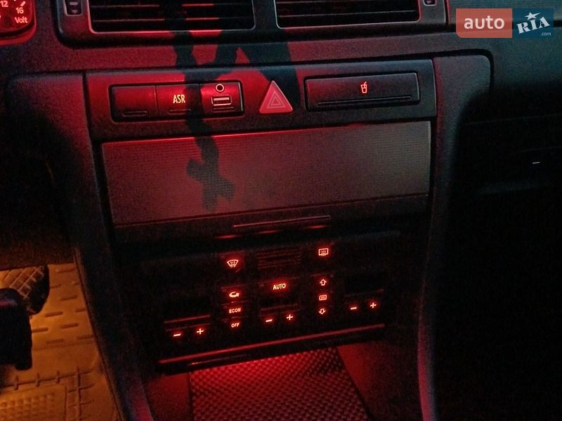 Седан Audi A6 1999 в Александрие