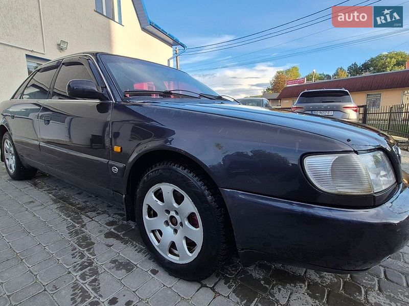 Седан Audi A6 1997 в Кременце