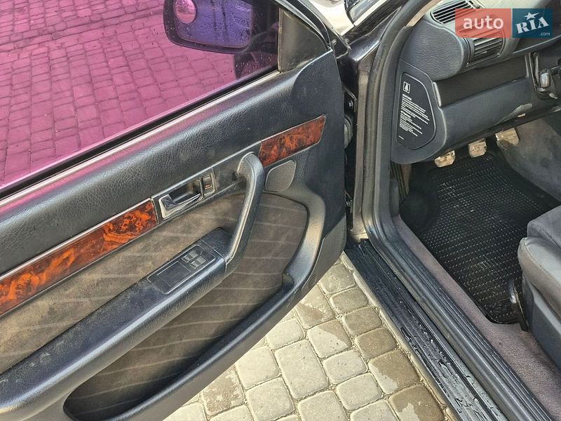Седан Audi A6 1997 в Кременце