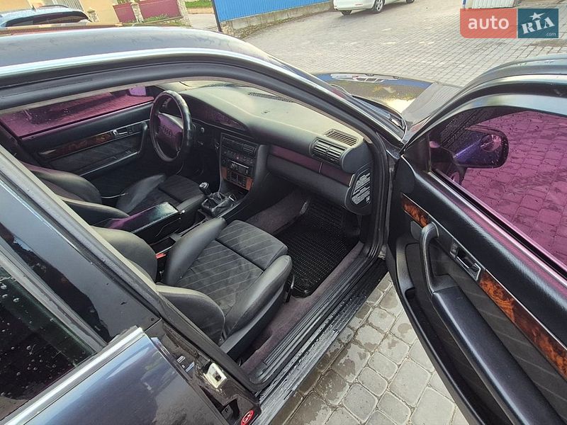 Седан Audi A6 1997 в Кременце