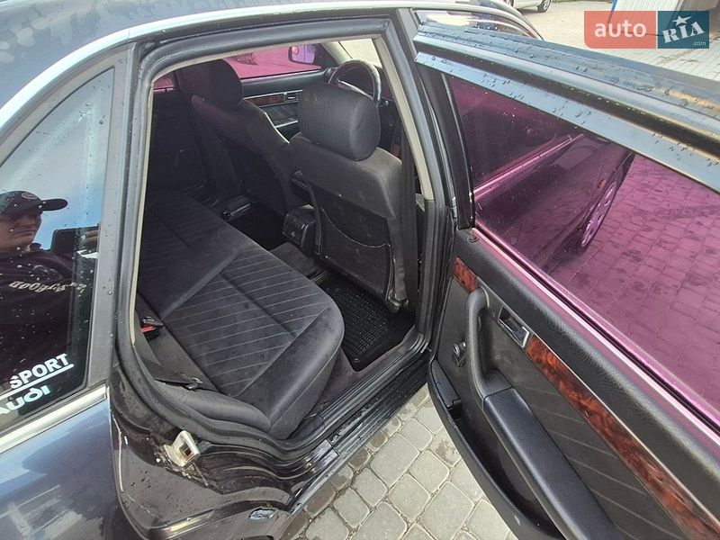 Седан Audi A6 1997 в Кременце