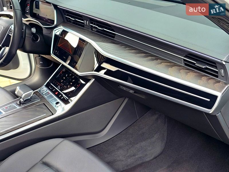 Седан Audi A6 2019 в Днепре