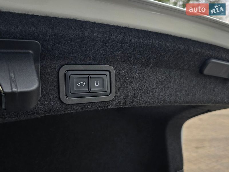 Седан Audi A6 2019 в Днепре