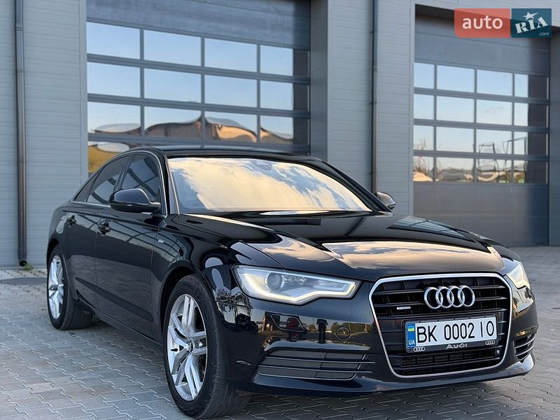 Седан Audi A6 2012 в Сарнах
