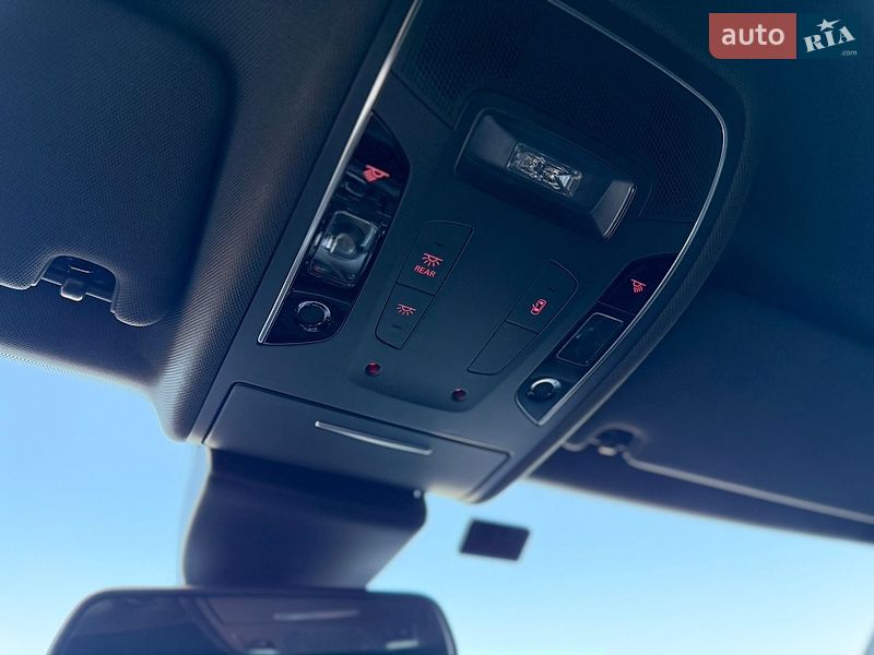 Седан Audi A6 2012 в Сарнах