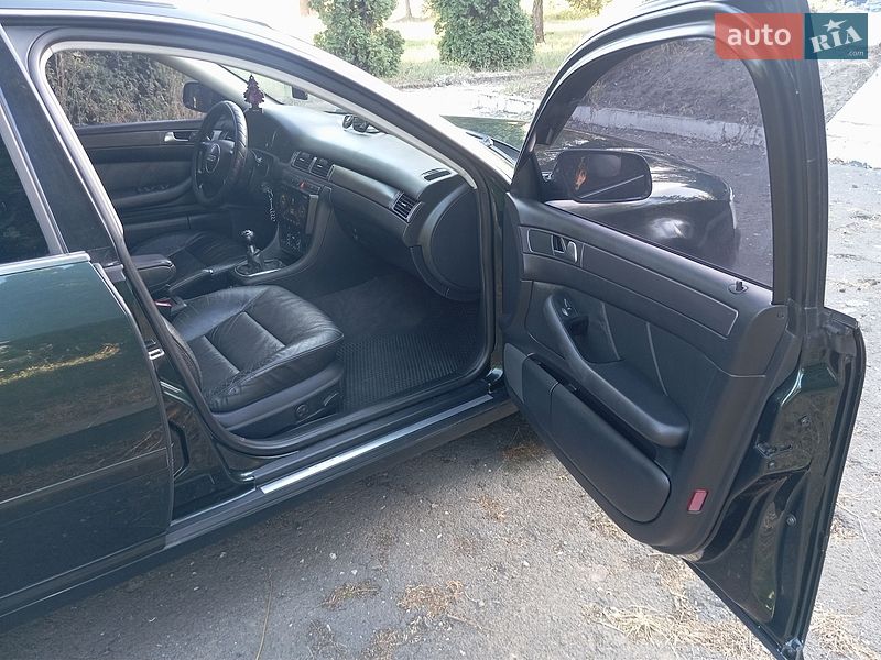 Універсал Audi A6 2003 в Дубні