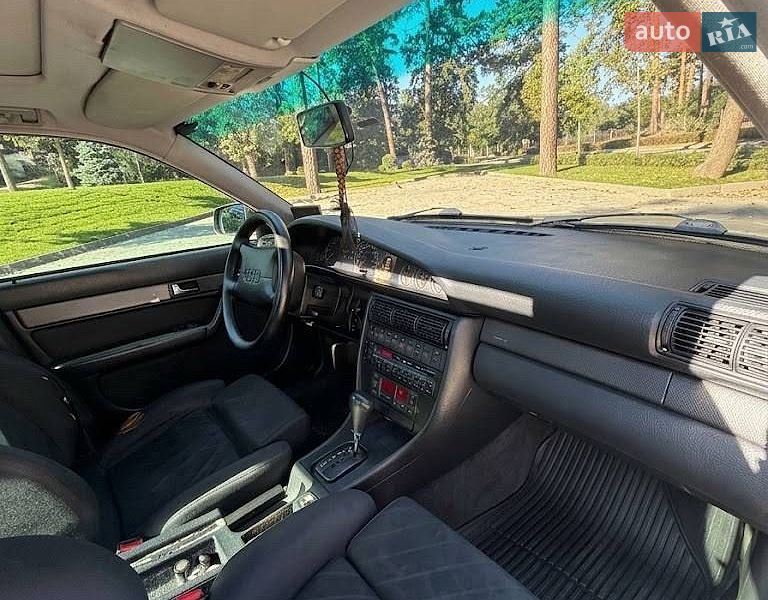 Седан Audi A6 1996 в Києві