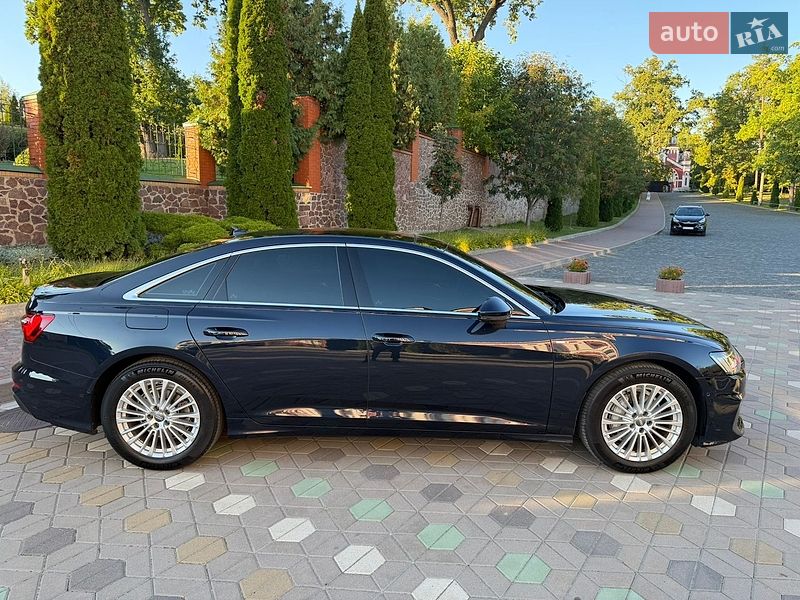 Седан Audi A6 2020 в Киеве