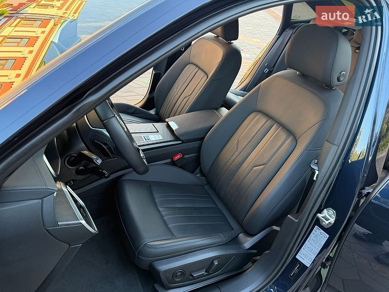 Седан Audi A6 2020 в Киеве