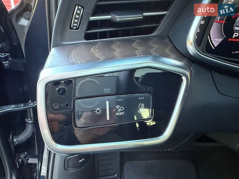 Седан Audi A6 2020 в Киеве
