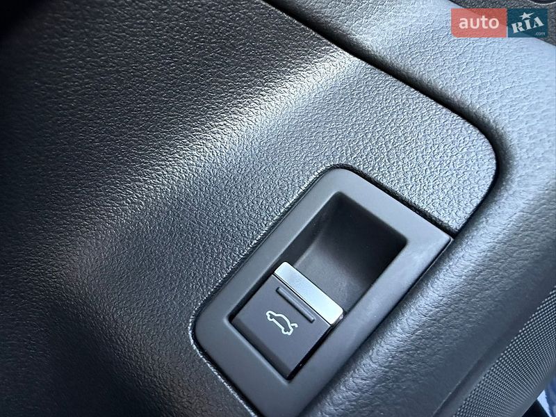 Седан Audi A6 2020 в Киеве