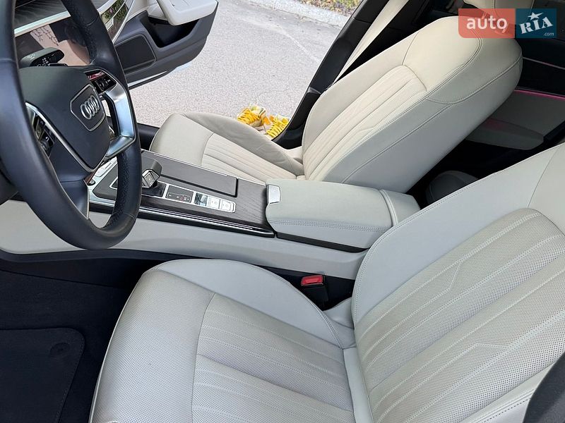 Седан Audi A6 2023 в Киеве