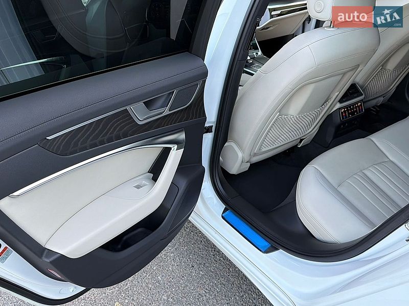 Седан Audi A6 2023 в Киеве