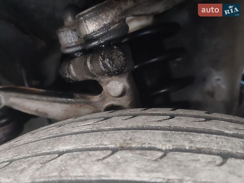 Седан Audi A6 1998 в Софіївській Борщагівці