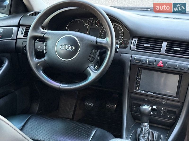 Седан Audi A6 2004 в Черновцах
