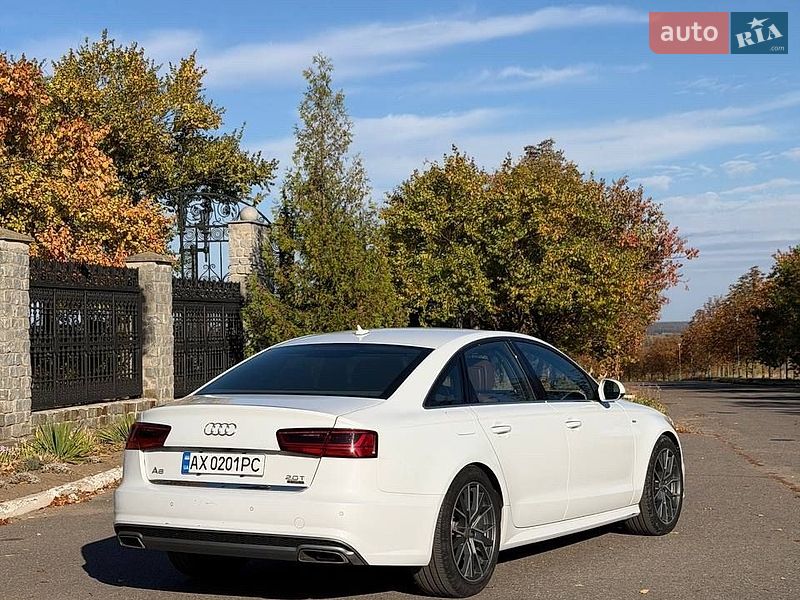 Седан Audi A6 2015 в Червоному Донці
