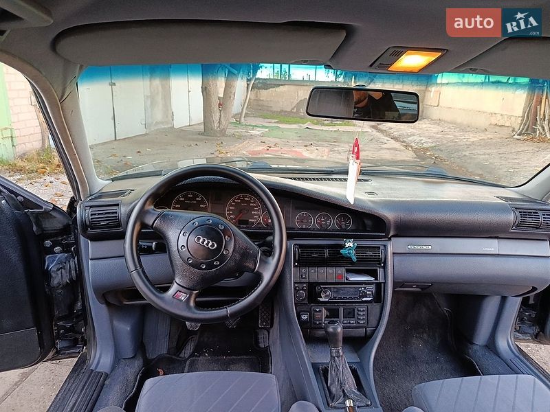 Седан Audi A6 1996 в Кривому Розі