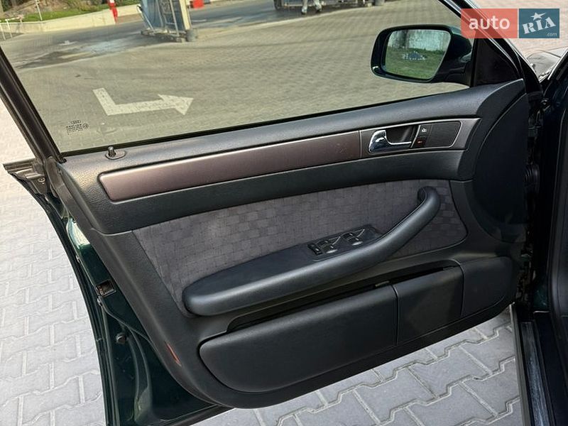 Седан Audi A6 2000 в Києві