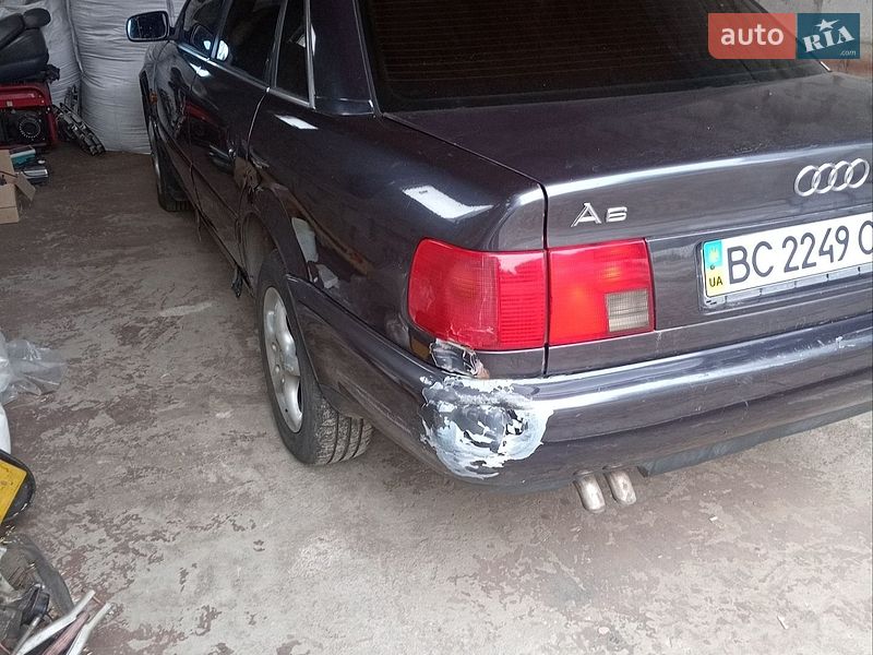Седан Audi A6 1995 в Дубровиці