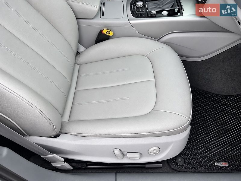 Седан Audi A6 2011 в Киеве